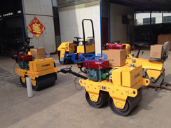 福瑞得壓路機(jī)座駕壓路機(jī)、手扶壓路機(jī)準(zhǔn)備發(fā)貨