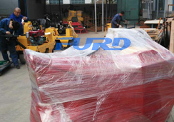 福瑞得機(jī)械座駕壓路機(jī)、手扶壓路機(jī)、灌縫機(jī)及時(shí)包裝發(fā)貨