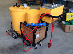 福瑞得機(jī)械60升灌縫機(jī)，路面專用密封膠準(zhǔn)備發(fā)貨