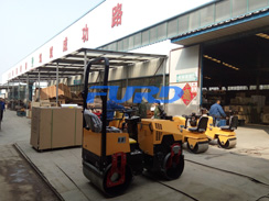 今日福瑞得微動態(tài)--福瑞得機(jī)械小型壓路機(jī)發(fā)往北京、福建等地