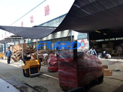 福瑞得機(jī)械微動態(tài)--座駕壓路機(jī)、手扶壓路機(jī)、灌縫機(jī)包裝發(fā)貨