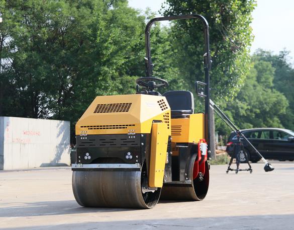 小型壓路機(jī)如何散熱呢？